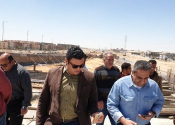 نائب وزير الإسكان يتفقد المحاور والطرق الرئيسية والكباري بمدينة 6 أكتوبر