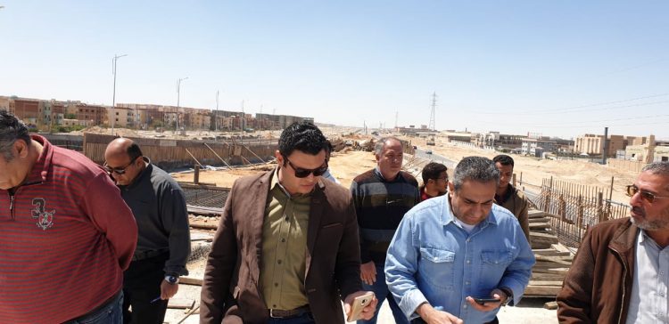 نائب وزير الإسكان يتفقد المحاور والطرق الرئيسية والكباري بمدينة 6 أكتوبر