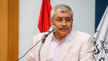 غرفة الملاحة وهيئة ميناء الإسكندرية: السماح لممثلي التوكيلات بالتواجد بالميناء وعدم توقيف الشاحنات خلال فترات الحظر