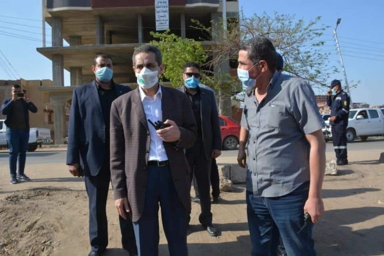 محافظ الغربية يشيد بأداء رئيس مدينة السنطة