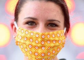 فيروس كورونا: لماذا يجب علينا جميعا أن نرتدي الكمامات؟