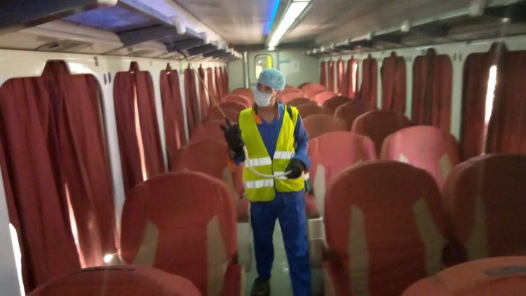 هيئة السكك الحديدية تواصل إتخاذ كافة الاجراءات الخاصة بأعمال التعقيم والتطهير