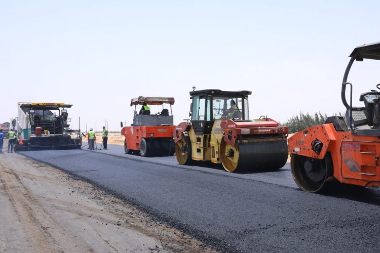 كامل الوزير: إنهاء تطوير طريق القاهرة أسوان الصحراوي الغربي خلال ٤ سنوات 1 كامل الوزير: إنهاء تطوير طريق القاهرة أسوان الصحراوي الغربي خلال ٤ سنوات
