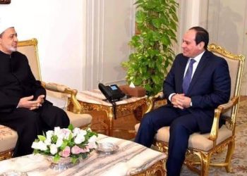 شيخ الأزهر يجري اتصالا هاتفيا بالرئيس السيسي للتهنئة بعيد الفطر المبارك