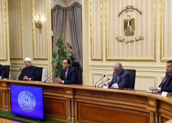 رئيس الوزراء يعلن إجراءات منع التزاحم والاختلاط فى إجازة العيد وخطوات التعايش بعد الإجازة