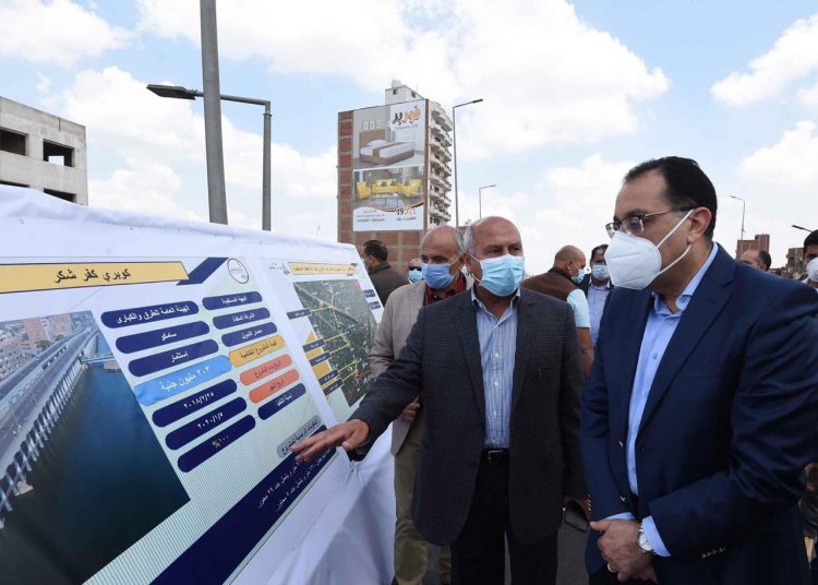 مدبولي يتفقد مشروع رفع كفاءة طريق بنها المنصورة وكوبري قلما العلوي