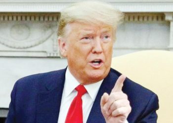 الرئيس الإيراني يدعو البرلمان الجديد إلى «التعاون» مع الحكومة