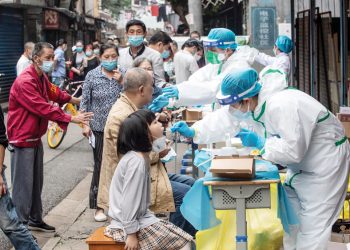 الإفتاء: تبرع المتعافين من “كورونا” ببلازما الدم جائز شرعًا وهو  إحياء للنفس