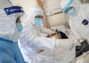 دار الإفتاء: يجوز للطبيب المعالج لمرضى “كورونا” التيمم والجمع بين الصلوات إن تعذر عليه أداؤها في وقتها