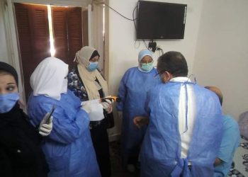 توقيع الكشف الطبي علي جميع نزلاء دار المسنين بطنطا