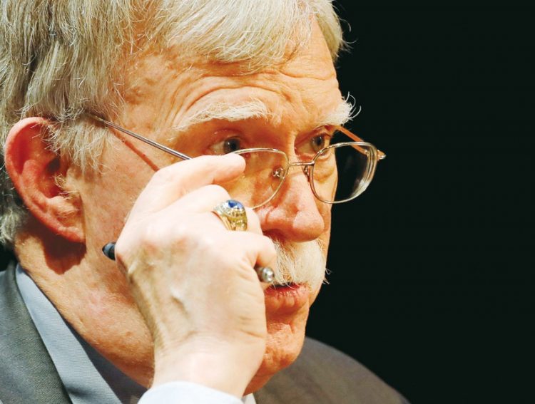 بولتون يتهم ترامب بارتكاب تجاوزات في السياسة الخارجية