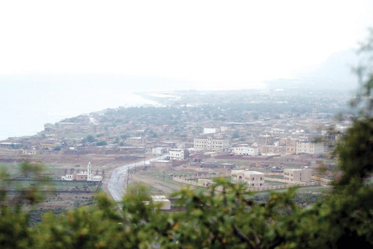 الانفصاليون اليمنيون يسيطرون على جزيرة سقطرى 1 الانفصاليون اليمنيون يسيطرون على جزيرة سقطرى