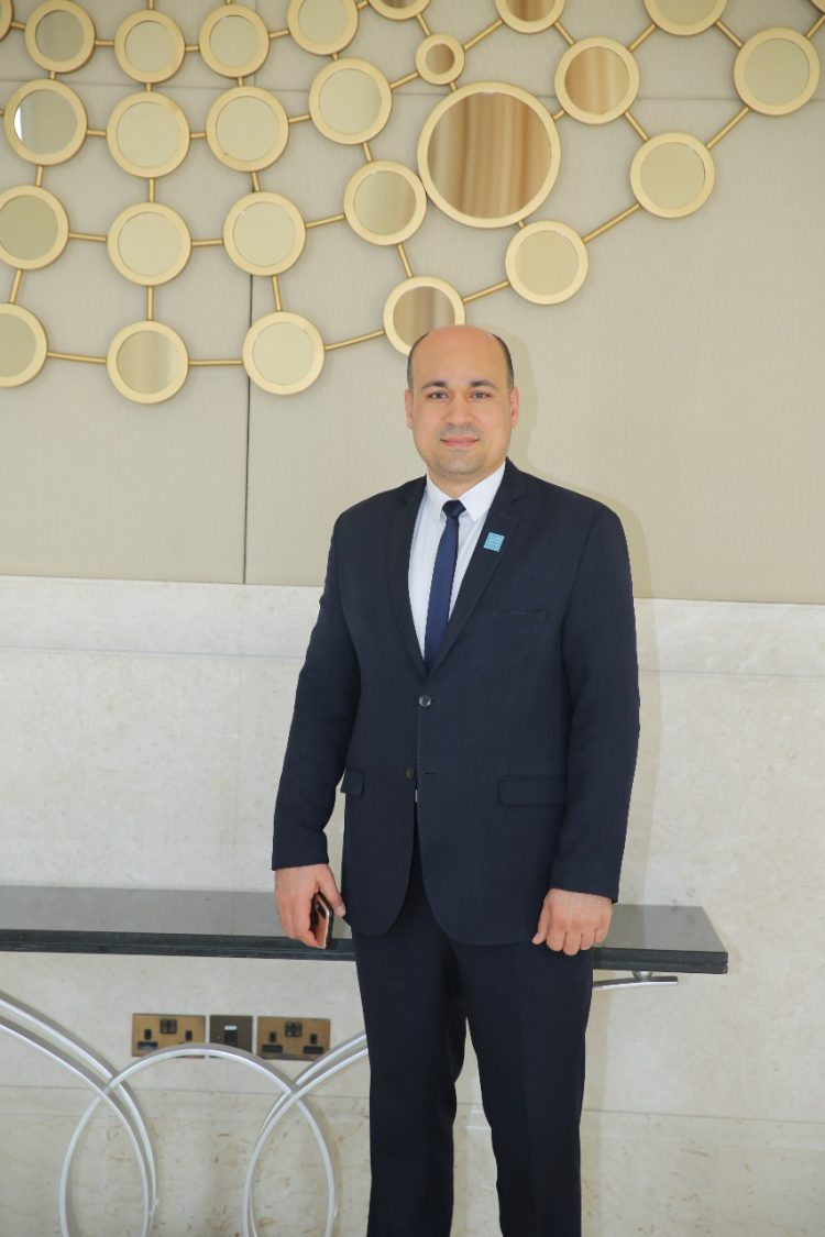 أحمد عبد الهادي عباس مديرا عاما لإدارة المراسم بالإدارة المركزية للعلاقات العامة بمشيخة الأزهر الشريف