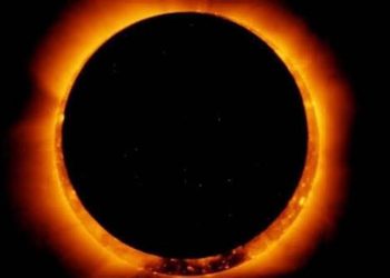 كسوف جزئي  للشمس يُرى صباح اليوم في مصر والمنطقة العربية