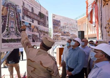 بالصور .. رئيس مجلس الوزراء يتفقد أعمال تطوير السوق السياحى بأسوان 2 بالصور .. رئيس مجلس الوزراء يتفقد أعمال تطوير السوق السياحى بأسوان