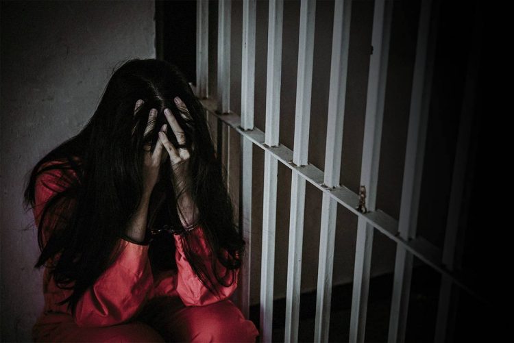 نساء لا تعرف الفضيلة.. خيانات زوجية من قلب سجون صعيد مصر 1 نساء لا تعرف الفضيلة.. خيانات زوجية من قلب سجون صعيد مصر