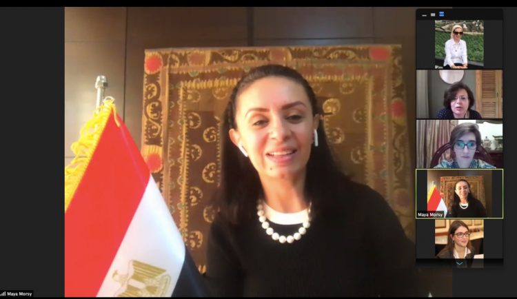 د. مايا مرسي: تغيّر نظرة الأفراد لأدوار المرأة لن تتحقق إلا إذا ربيّنا الأطفال منذ الصغر على احترامها 1 د. مايا مرسي: تغيّر نظرة الأفراد لأدوار المرأة لن تتحقق إلا إذا ربيّنا الأطفال منذ الصغر على احترامها