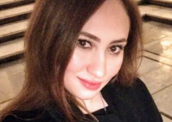 اِمرأَة لَنْ تَتَذَكَّرك