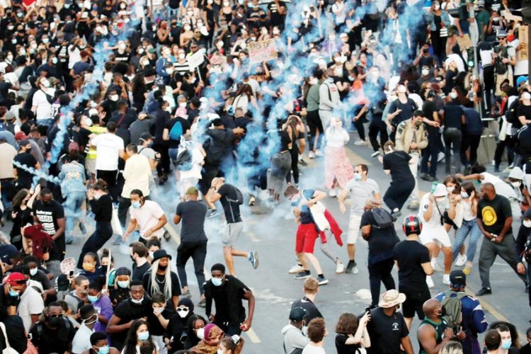 العيد الوطنى الأمريكى بطعم الإنقسام والإحتراب المجتمعى 1 العيد الوطنى الأمريكى بطعم الإنقسام والإحتراب المجتمعى