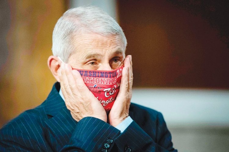 مستشار ترامب :أمريكا لا تزال ( غارقة )فى الموجة الأولى لفيروس كورونا 1 مستشار ترامب :أمريكا لا تزال ( غارقة )فى الموجة الأولى لفيروس كورونا