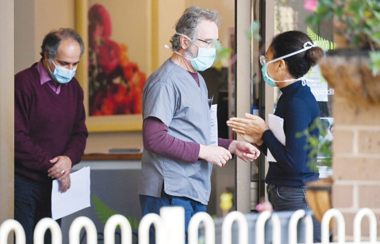 إعادة فرض الحجر على ملايين الأشخاص مع تجدد انتشار كورونا 1 إعادة فرض الحجر على ملايين الأشخاص مع تجدد انتشار كورونا