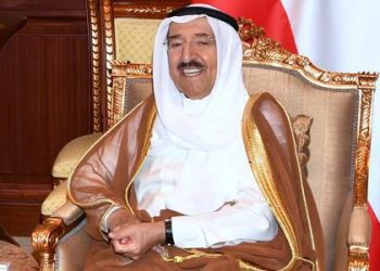 صباح الأحمد يفوض ولي العهد بممارسة بعض مهام أمير البلاد مؤقتًا