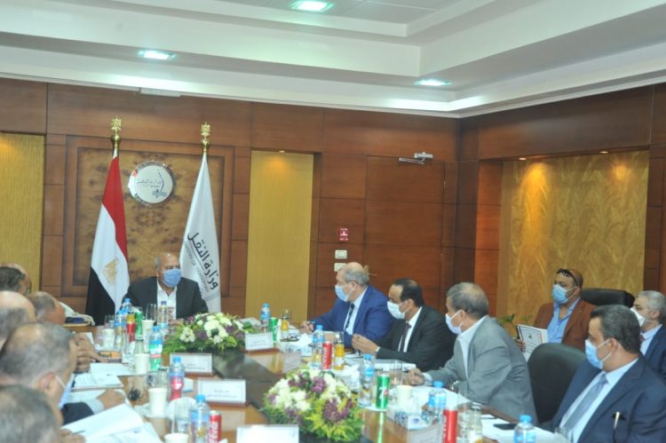 وزير النقل يترأس الجمعيتين العموميتين العادية وغير العادية للشركة المصرية للصيانة الذاتية للطرق والمطارات 1 وزير النقل يترأس الجمعيتين العموميتين العادية وغير العادية للشركة المصرية للصيانة الذاتية للطرق والمطارات