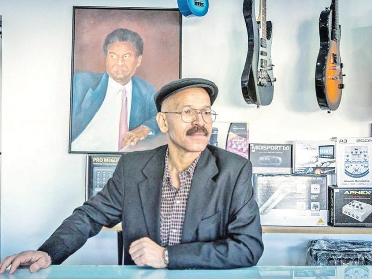 الفنان البحريني سلمان زيمان في ذمة الله 1 الفنان البحريني سلمان زيمان في ذمة الله