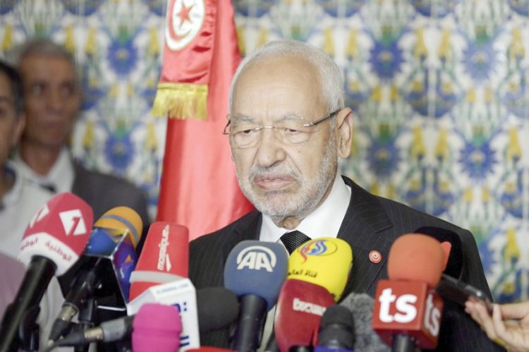 ترامب يشير إلى إمكانية إرجاء الانتخابات الرئاسية