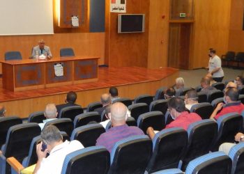 طارق شاهين يجتمع بملاحة الإسكندرية لمناقشة التحديات التي تواجة تشغيل العبارات وسفن البضائع العامة