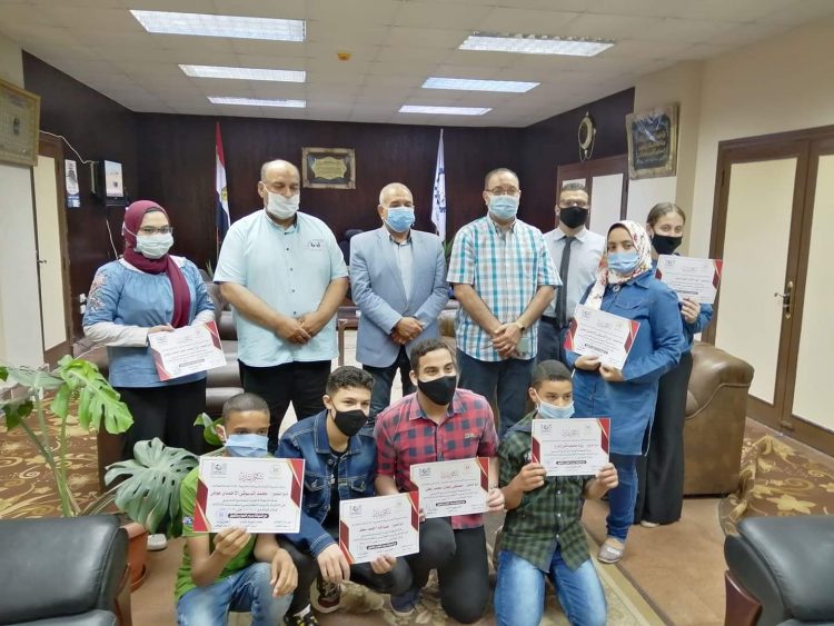 تكريم الحائزين علي البرنامج التدريبي للانترنت بالغربية 1 تكريم الحائزين علي البرنامج التدريبي للانترنت بالغربية