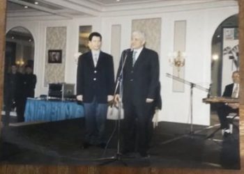 دون خوان كارلوس الأول.. نظرة من قريب