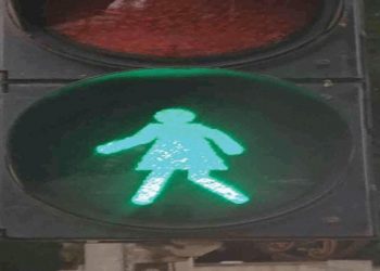 مومباي الهندية تساوي بين الجنسين بإشارات ضوئية