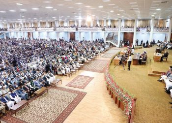 محادثات «وشيكة» في أفغانستان بعد موافقة الأعيان على الإفراج عن سجناء طالبان