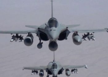 فرنسا تدفع بتعزيزات عسكرية إلى منطقة شرق المتوسط