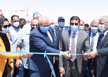 المستشار محمد عبد الوهاب يتفقد تنفيذ مشروع شركة أبو طرطور لحامض الفوسفوريك بالوادي الجديد