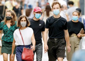 أكثر من 800 ألف وفاة بفيروس كورونا في العالم