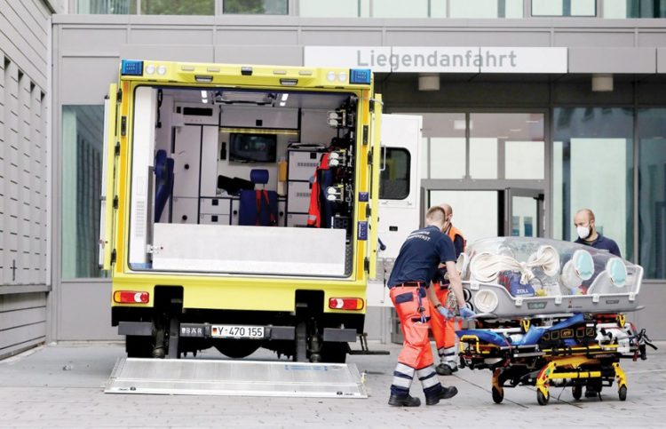 إدخال المعارض الروسي أليكسي نافالني مستشفى في برلين.. وحالته مستقرة