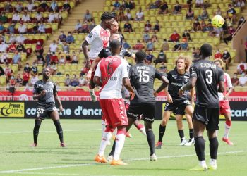 موناكو يتعادل مع رينس في الدوري الفرنسي