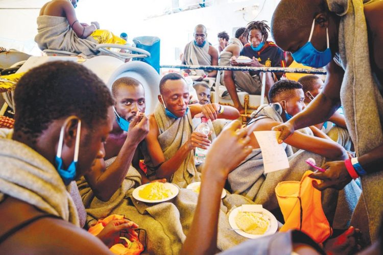 إجلاء أخر المهاجرين عن سفينة بانسكي 1 إجلاء أخر المهاجرين عن سفينة بانسكي