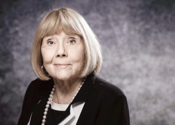 وفاة “ديانا ريغ” نجمة مسلسل “صراع العروش”