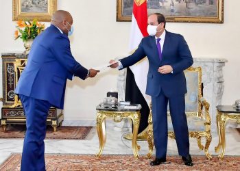 رسالة خطية من رئيس الكونغو إلي الرئيس عبد الفتاح السيسي