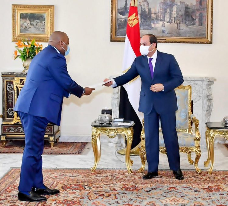رسالة خطية من رئيس الكونغو إلي الرئيس عبد الفتاح السيسي