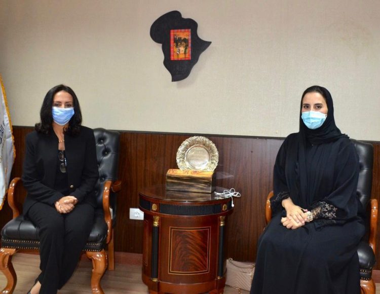 مايا مرسي تستقبل مريم خليفة الكعبي نائب رئيس بعثة دولة الإمارات بالقاهرة لبحث سبل التعاون بين الجانين