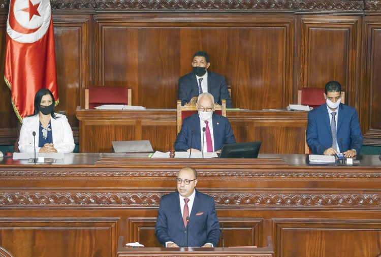 البرلمان التونسي يصادق على حكومة التكنوقراط