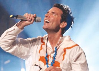 “ميكا” جمع المشاهير في حفلة “أحب بيروت” والتبرعات 241 ألف دولارًا