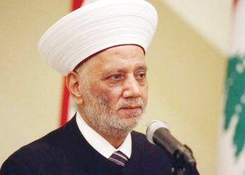 مفتي لبنان يحذر من الفتنة بعد تبادل إطلاق النار في بيروت