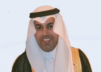مكتب البرلمان العربي يمنح الدكتور مشعل بن فهم السُّلمي وسام البرلمان العربي تقديراً لإنجازاته خلال رئاسته