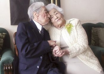 زوجــــان مـــن الإكـــوادور يــدخــلان «جـيـنـيس» كـأقـدم زوجين في العالم