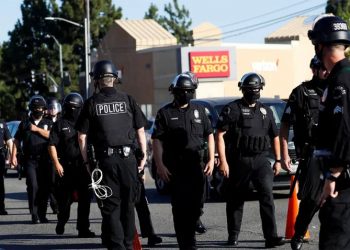 مقتل رجل أسود على يد الشرطة في لوس أنجلوس